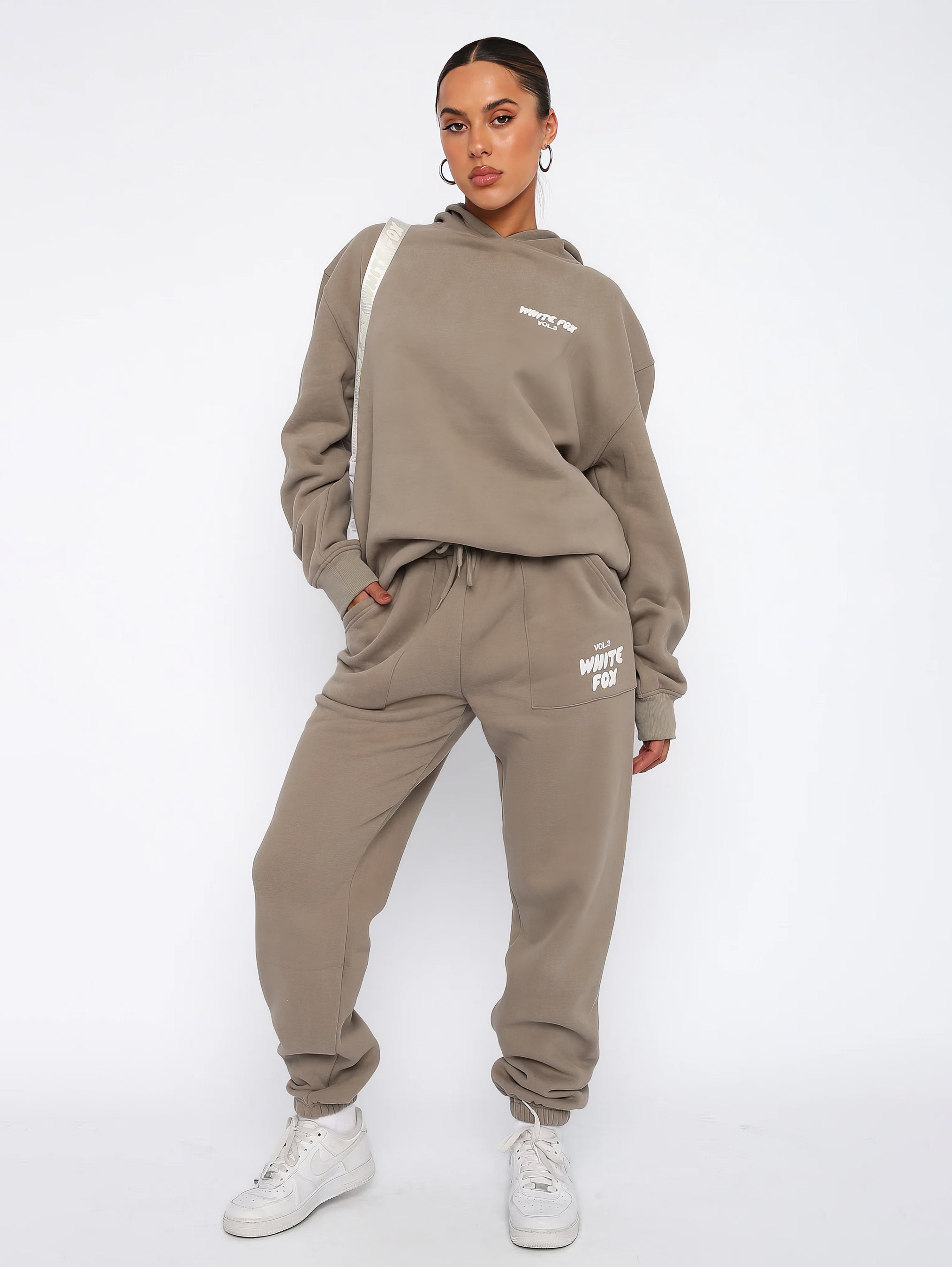 WHITEFOX | Hoodie Jogging Set | Gratis Joggingsbroek t.w.v. €50!