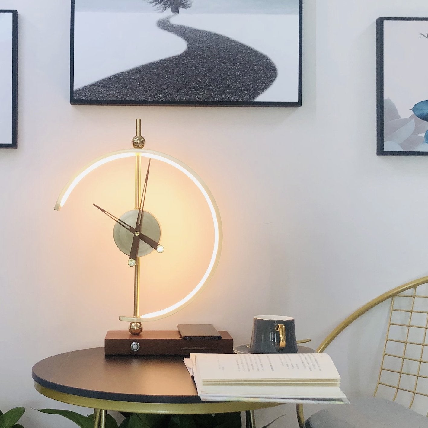 YvoyaLight™ | Luxe lamp klok met oplader | 70 EURO KORTING