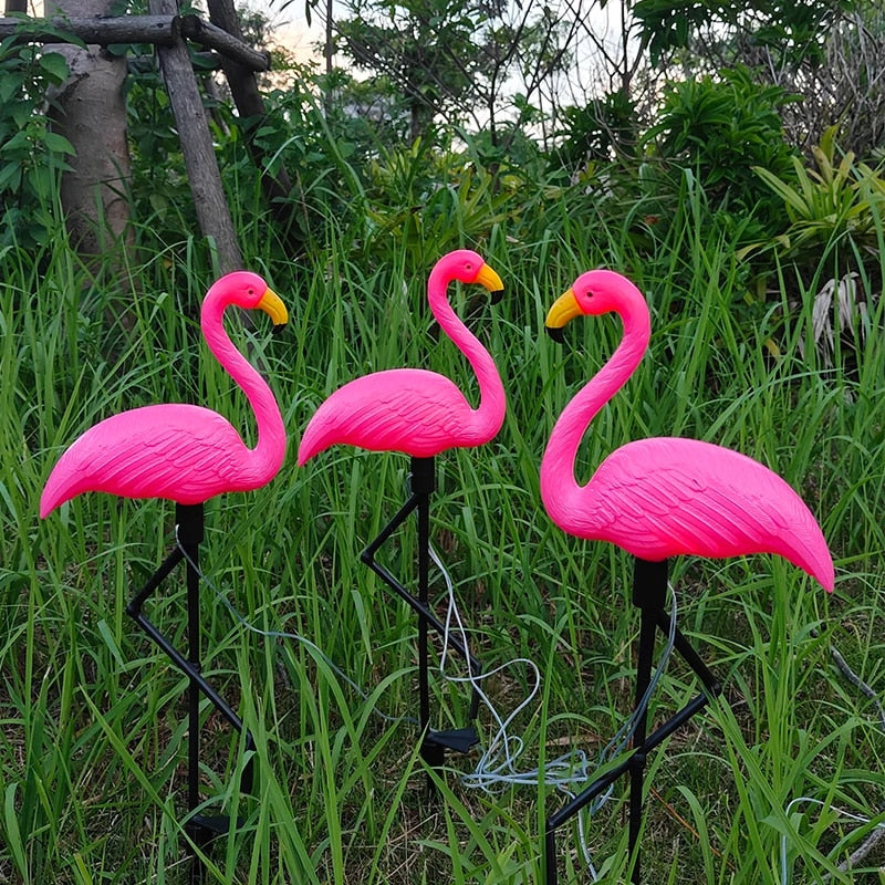 Solar Flamingo™ | Versier je tuin met charmante flamingolampen!