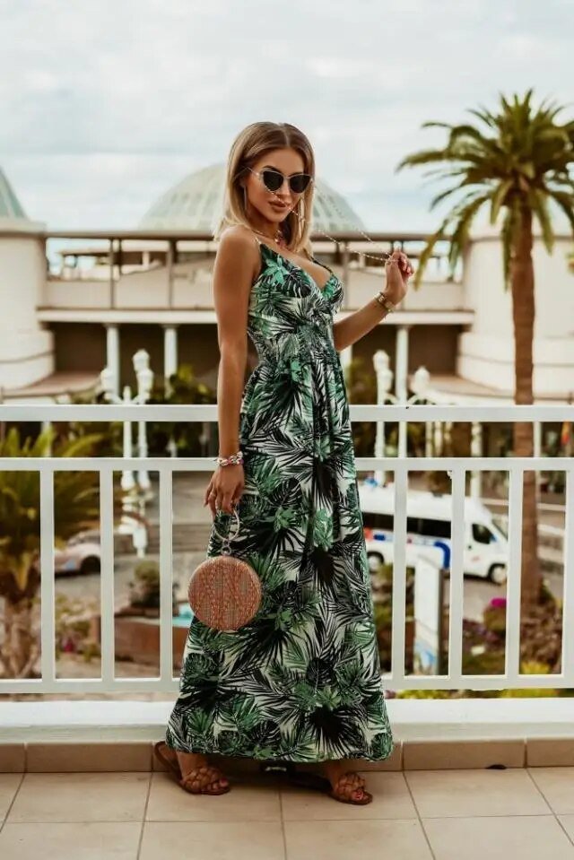 Sage Dress | Onthul je zomerse glans in een bohemien bloemenjurk!