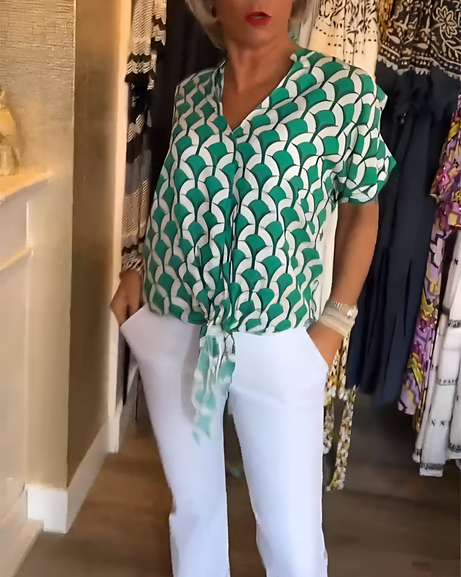 BRITT™ - CASUAL TOP MET PRINT EN V-HALSLIJN